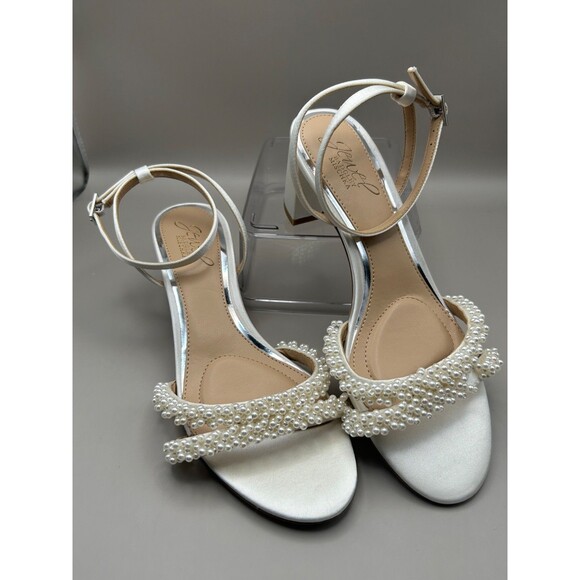 Jewel Badgley Mischka Women's Ninnette Block Heel Dress Sandals Ivory Size 6.5 - Picture 1 of 6